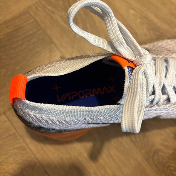 Nike Women's Air VaporMax 2023 Flyknit Shoes - Picture 8 of 9